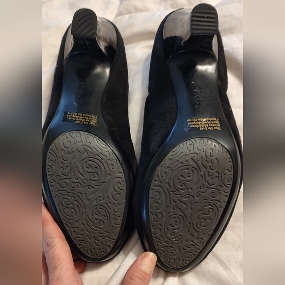 Clark's super soft heels - Picture 4 of 5